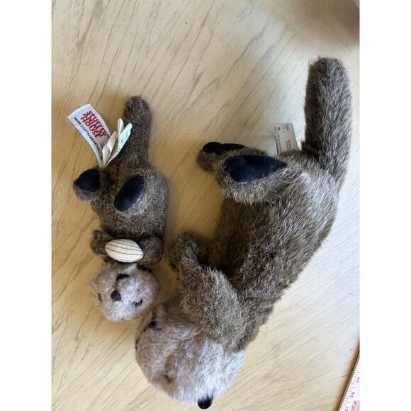 Stuffed Animal Sea Otter Mom Holding Baby Salty Kayak Collectible Plush Adorable - Picture 15 of 16